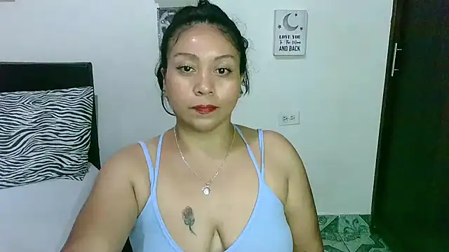 Snapshot of zaray_bella chatting on March 3, 2025, 9:48 pm zaray bella online show from March 3, 2025, 9:48 pm