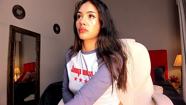 Giovanna oliveira online show from June 21, 2026, 5:32 am