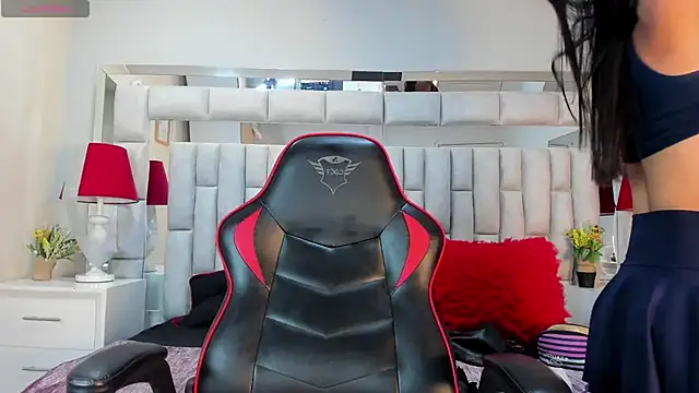 Snapshot of lyzzi_smith01 chatting on September 16, 2025, 7:37 pm lyzzi smith01 online show from September 16, 2025, 7:37 pm