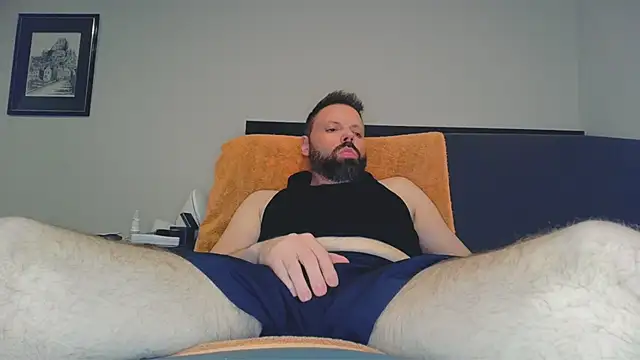 Snapshot of ExposureMakesMeHard chatting on May 29, 2026, 1:14 am ExposureMakesMeHard online show from May 29, 2026, 1:14 am