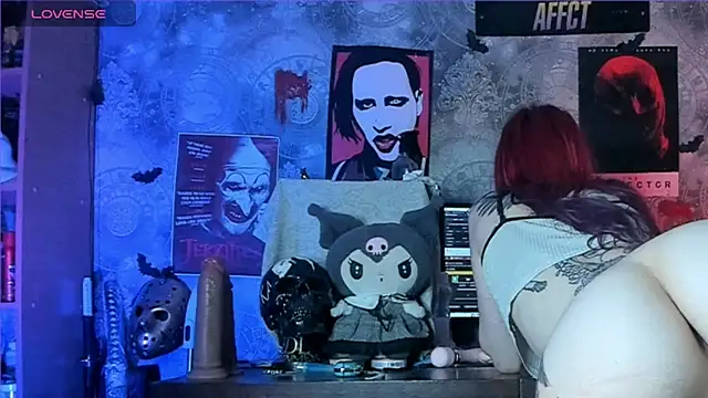 KuromiRacer  online show from September 8, 2025, 6:40 pm