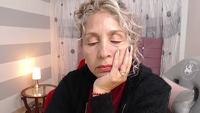 Snapshot of Afrodita_sg chatting on January 24, 2025, 10:19 pm Afrodita sg online show from January 24, 2025, 10:19 pm