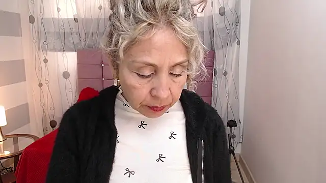 Snapshot of Afrodita_sg chatting on January 25, 2025, 4:57 pm Afrodita sg online show from January 25, 2025, 4:57 pm