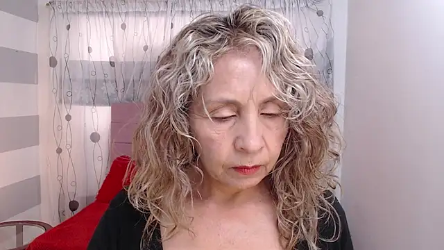 Snapshot of Afrodita_sg chatting on January 30, 2025, 7:48 pm Afrodita sg online show from January 30, 2025, 7:48 pm