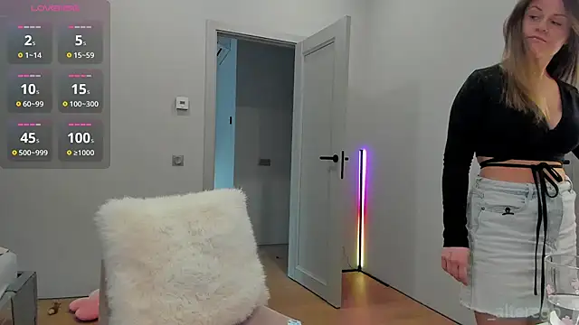 Snapshot of _cometoseeme_ chatting on March 13, 2026, 3:18 pm cometoseeme online show from March 13, 2026, 3:18 pm