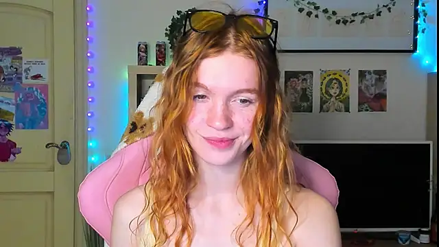 Sunny Elly online show from October 10, 2025, 8:57 am