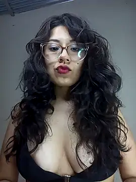 Snapshot of MishuColfer chatting on March 20, 2026, 1:43 am MishuColfer online show from March 20, 2026, 1:43 am