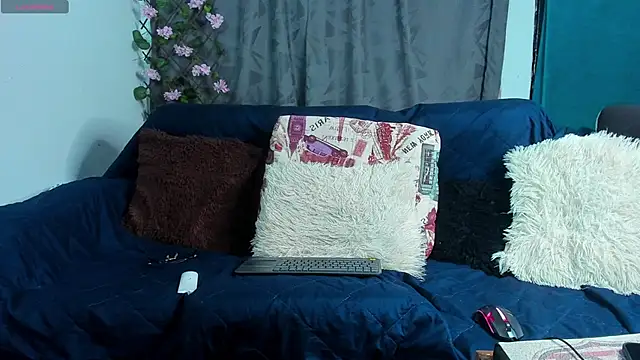 cristofer 988 online show from October 11, 2025, 11:14 pm