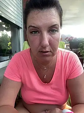 NatiLove35 online show from June 27, 2026, 5:56 am
