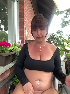 NatiLove35 online show from July 22, 2026, 10:07 am