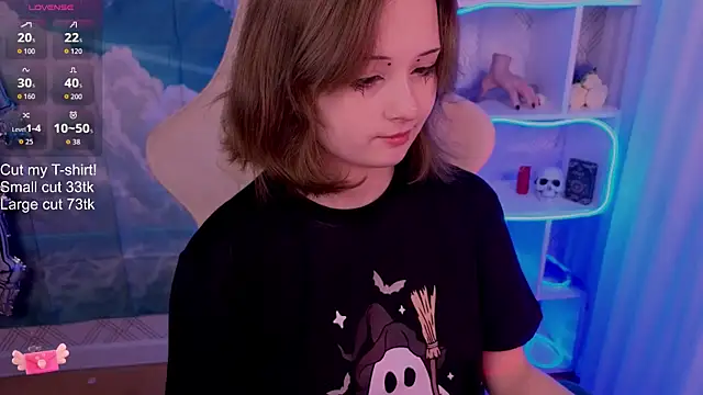 Snapshot of Mary_uw chatting on November 2, 2025, 1:30 am Mary uw online show from November 2, 2025, 1:30 am