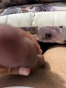 sertseven3333 online show from September 29, 2025, 9:41 pm