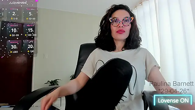 paulinabarnett- online show from April 29, 2026, 4:22 pm