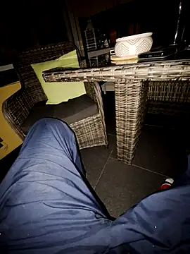 Snapshot of schlonzi81 chatting on September 12, 2025, 8:53 pm schlonzi81 online show from September 12, 2025, 8:53 pm