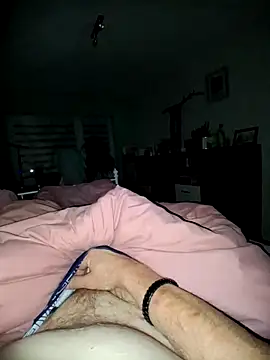 Snapshot of schlonzi81 chatting on November 24, 2025, 10:31 pm schlonzi81 online show from November 24, 2025, 10:31 pm