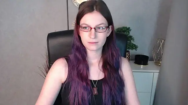 emmaxDelight online show from January 3, 2025, 6:33 am