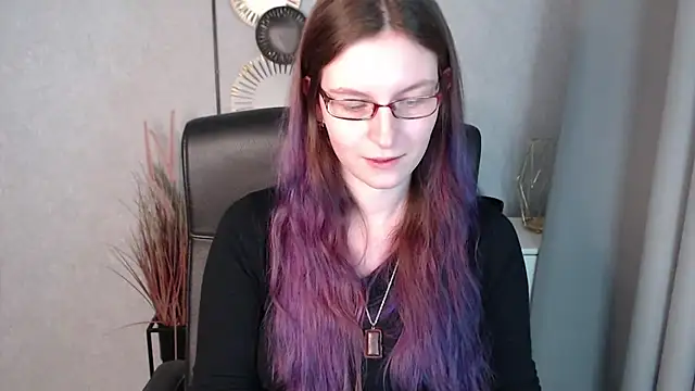 emmaxDelight online show from January 6, 2025, 12:46 pm