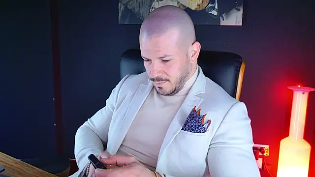 AngeloEric online show from December 11, 2024, 7:36 pm