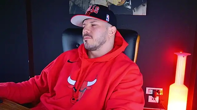 AngeloEric online show from December 13, 2024, 2:38 pm