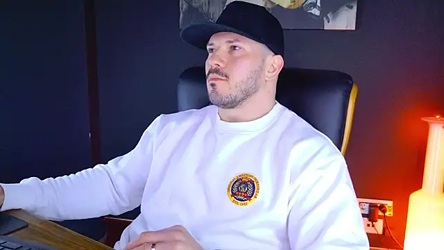 AngeloEric online show from January 17, 2025, 8:34 am