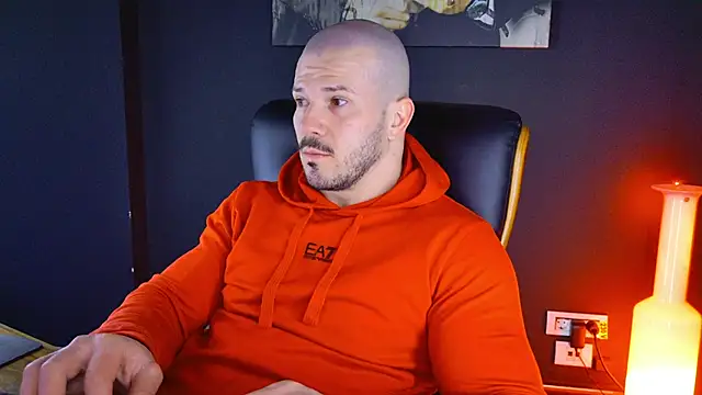 AngeloEric online show from January 18, 2025, 1:08 pm