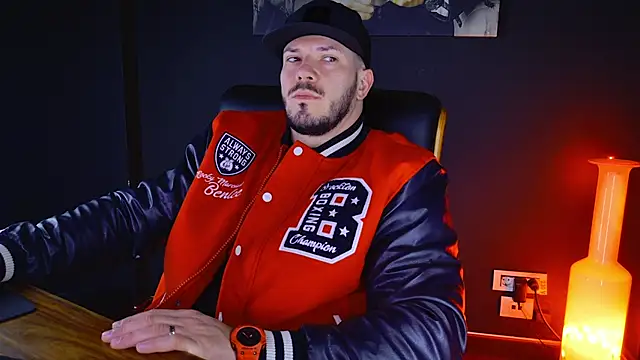 AngeloEric online show from February 4, 2025, 5:21 am