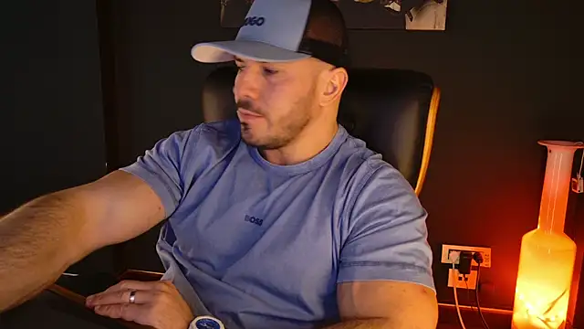 AngeloEric online show from February 13, 2026, 1:18 pm