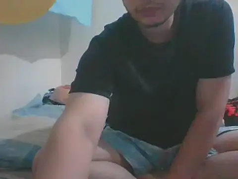 Snapshot of Gasparin32 chatting on March 1, 2025, 2:04 am Gasparin32 online show from March 1, 2025, 2:04 am