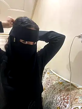 jijijoudia online show from September 18, 2025, 7:49 pm