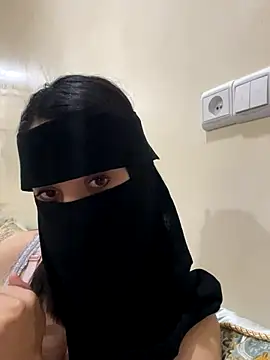 jijijoudia online show from September 22, 2025, 11:18 pm