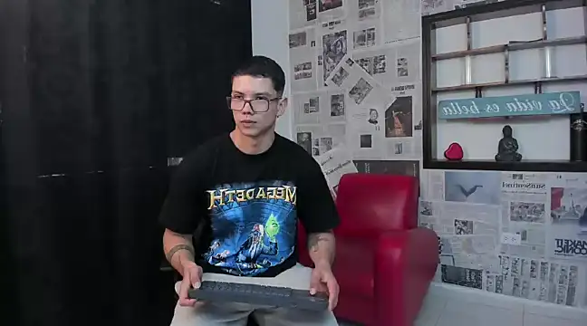 Magic boy20 online show from December 16, 2024, 3:54 pm