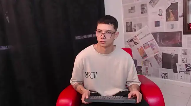 Magic boy20 online show from January 21, 2025, 1:22 pm