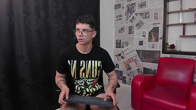 Magic boy20 online show from February 14, 2025, 11:31 pm