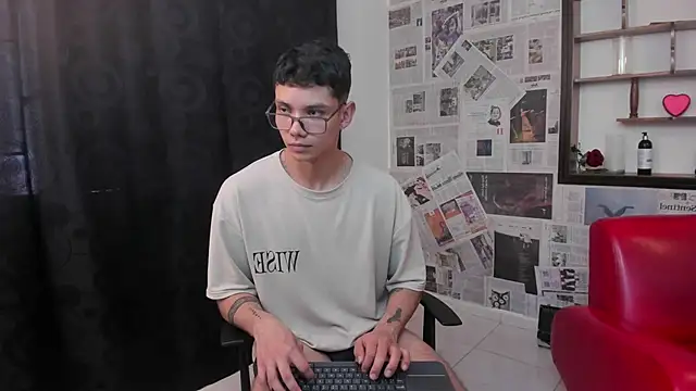 Magic boy20 online show from February 17, 2025, 10:36 pm