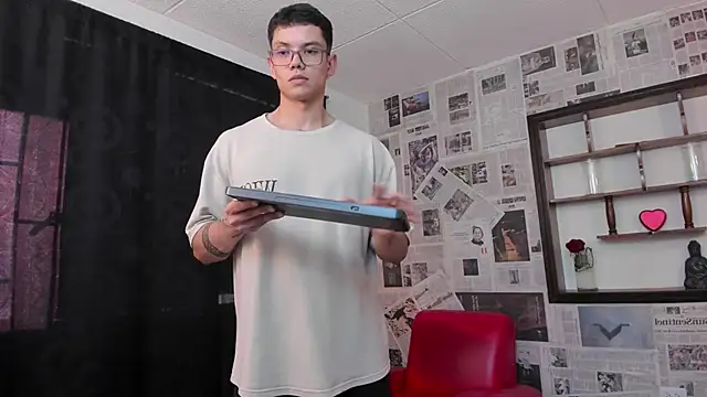 Magic boy20 online show from February 20, 2025, 10:26 pm