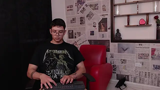 Magic boy20 online show from March 10, 2025, 10:24 pm