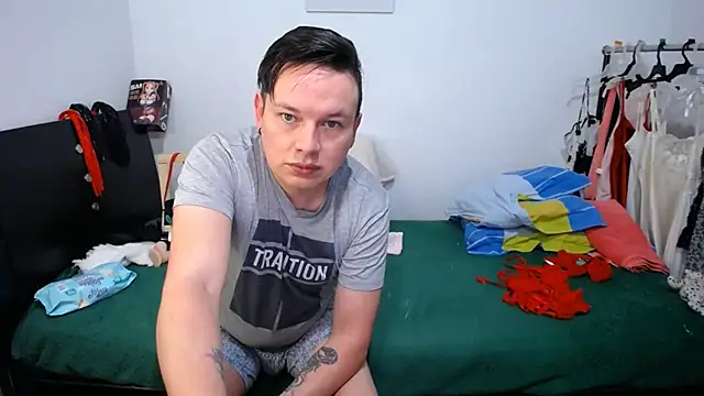 Snapshot of jade_and_jack chatting on February 28, 2025, 4:10 pm jade and jack online show from February 28, 2025, 4:10 pm