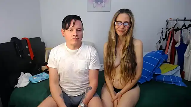 Snapshot of jade_and_jack chatting on March 15, 2025, 8:37 am jade and jack online show from March 15, 2025, 8:37 am
