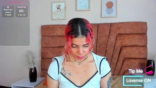 NIKI SANTANA online show from March 4, 2025, 3:55 am