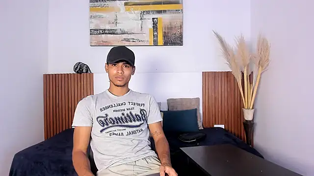 Snapshot of zander_2120 chatting on October 13, 2025, 1:11 pm zander 2120 online show from October 13, 2025, 1:11 pm