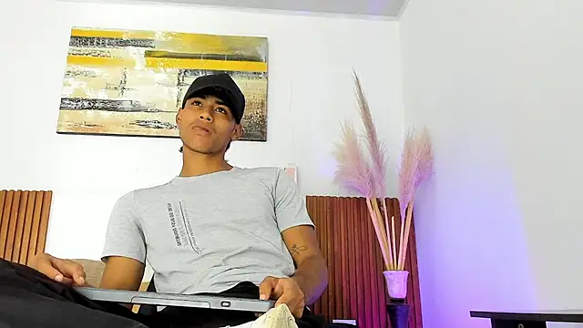 zander 2120 online show from November 9, 2025, 1:31 pm