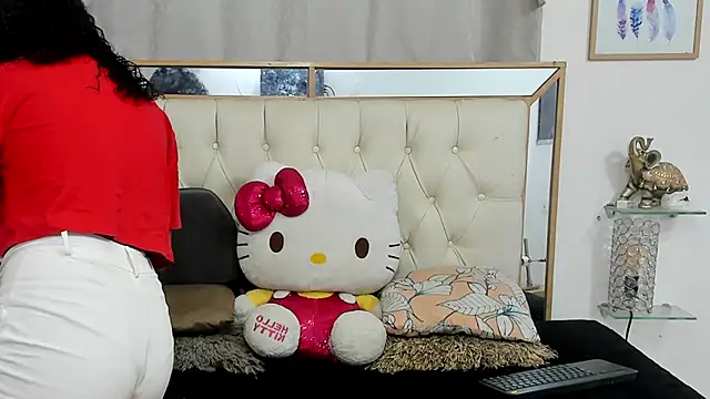 camila sex latina online show from February 1, 2025, 2:47 am