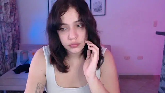 Snapshot of yukiio_nee chatting on February 28, 2025, 10:17 pm yukiio nee online show from February 28, 2025, 10:17 pm