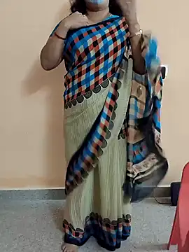 Snapshot of neelu-hoty chatting on January 29, 2025, 6:07 pm neelu-hoty online show from January 29, 2025, 6:07 pm