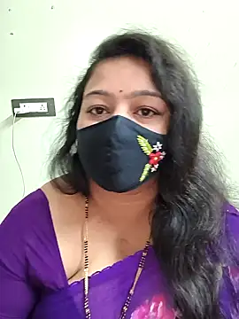 neelu-hoty online show from March 12, 2026, 2:34 pm