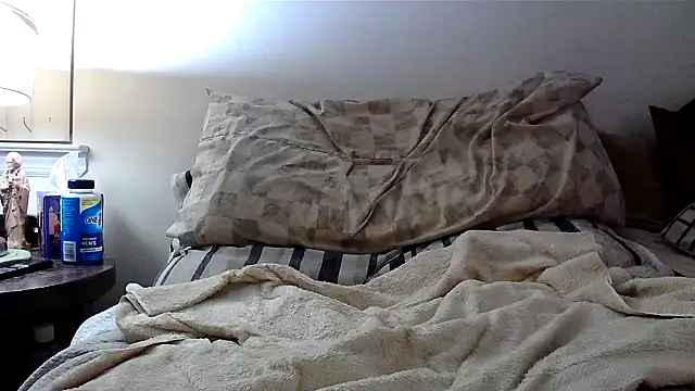 Hand69someguy online show from May 5, 2026, 3:03 am