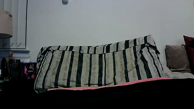 Hand69someguy online show from May 17, 2026, 3:04 am
