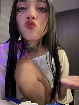 ANDREA FERRY online show from February 1, 2025, 3:41 am