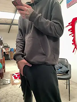 Snapshot of 27powercm chatting on February 22, 2026, 8:29 pm 27powercm online show from February 22, 2026, 8:29 pm