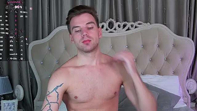 ArthurWhitee online show from January 27, 2025, 10:38 am
